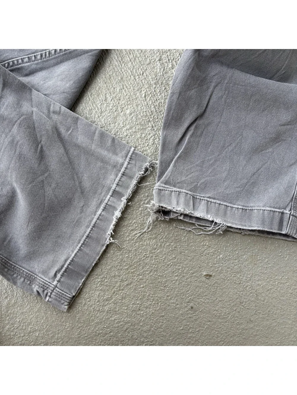 Carhart Relaxed Fit 2019 Straight Rigby Dungaree Gray Pants 40x32 Distressed
